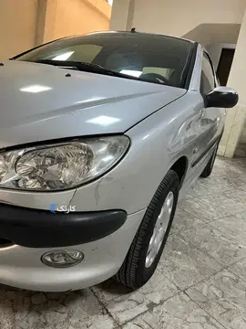پژو ۲۰۶ تیپ ۳ (کابین تیپ ۵) مدل ۸۴ - بی‌رنگ - تصویر 2