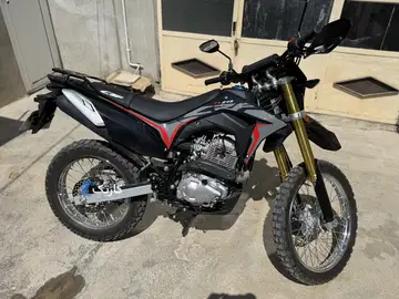 توسن محركه شرق‏، باسل 200‏
