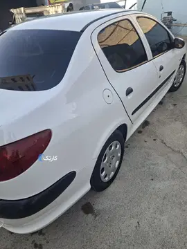 پژو‏، 206 SD‏، V8‏