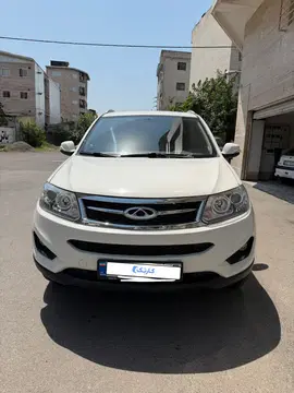 چری‏، تیگو 5‏، لاکچری‏