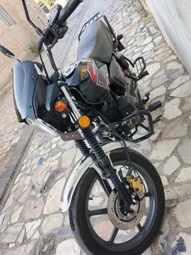کیو جی موتور‏، NX 150‏ - تصویر 2