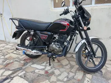 کیو جی موتور‏، NX 150‏ - تصویر 1
