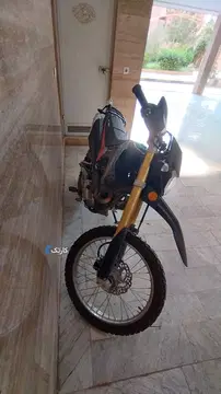 توسن محركه شرق‏، باسل 200 - تصویر 2