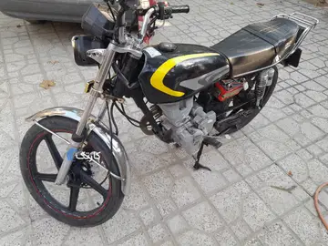 هوندا‏، CD 200‏ - تصویر 1