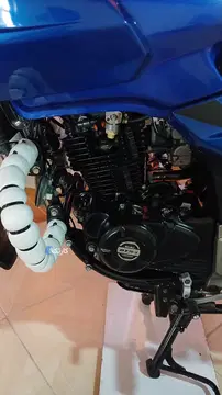 باجاج‏، پالس 220‏ - تصویر 2