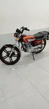 کویر موتور‏، STR200‏ - تصویر 3