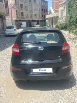ام وی ام‏، 315هاچ بک‏، اسپرت لاکچری‏ - تصویر 4