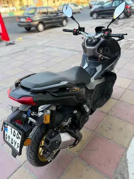 هوندا‏، ADV 150‏ - تصویر 3