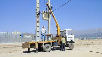 جرثقیل خاور ۳تن مدل ۱۳۵۶ - تصویر 3