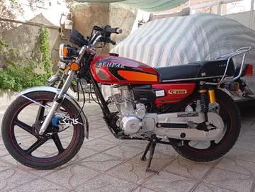 به پر‏، 200‏