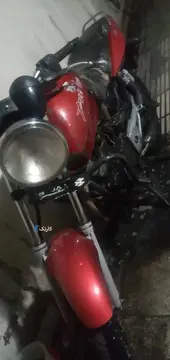 باجاج‏، پالس 180‏