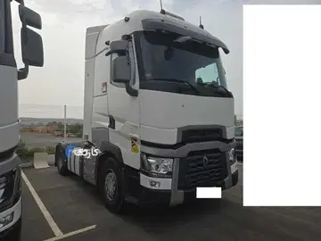 Renaulet 520  مدل ۲۰۱۹ کم کار بسیار تمیز بدون رنگ زیر قیمت فوری!