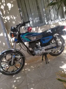 هوندا‏، CD 200‏ - تصویر 1
