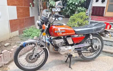 سوزوکی‏، GP 125‏ - تصویر 2