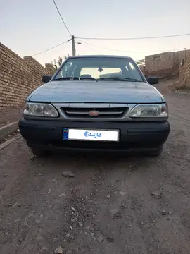 پراید‏، صندوق دار‏