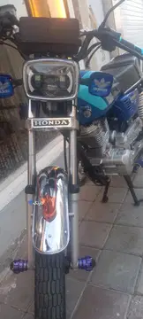 هوندا‏، CD 200‏ - تصویر 5