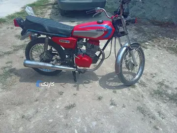 هوندا‏، ۱۲۵ تقویت ۱۵۰ - تصویر 1