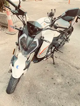بنلی‏، TNT 180S‏ - تصویر 1