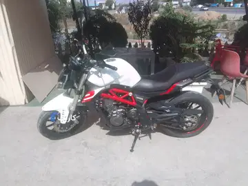 بنلی‏، TNT 300‏