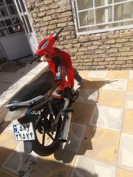موتورلاکی۹۰، احسان 125‏ - تصویر 2
