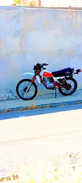 هوندا‏، XL 200‏ - تصویر 2