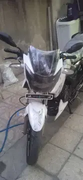 تی وی اس‏، آپاچی 180‏ - تصویر 1