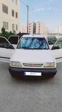 پراید‏، صندوق دار‏