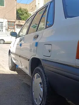 پراید‏، صندوق دار‏