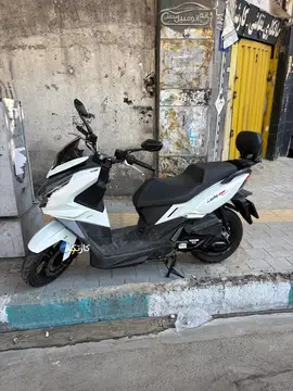 اس وای ام‏، لاکی 180‏ - تصویر 3