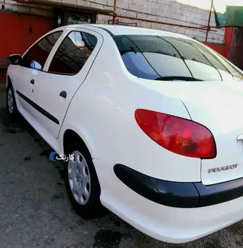 پژو‏، 206 SD‏، V8‏