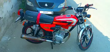 هندا ۱۲۵شاهین