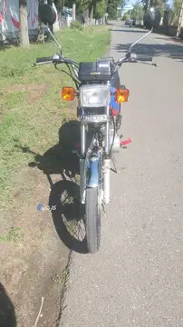 هندا ۱۲۵ مدل۸۳ - تصویر 3