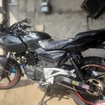 باجاج‏، پالس 220‏