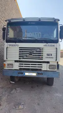 ولوو اف ۱۲ مدل ۷۰ - تصویر 1