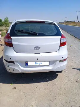 ام وی ام‏، 315هاچ بک‏، ساده‏ - تصویر 2