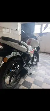 بنلی‏، TNT 150‏ - تصویر 2