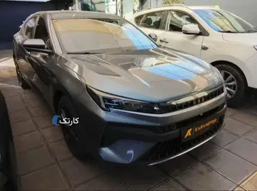 کی ام سی‏، J7‏ - تصویر 2