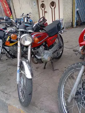 هوندا‏، CG 125‏ - تصویر 1