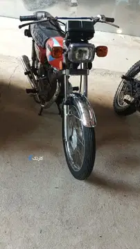 تریل اکسل ۱۵۰ مدل ۹۰ و هندا ۱۵۰ مدل ۸۳ - تصویر 1