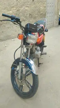 هندا ۲۰۰ مدل ۸۶ - تصویر 3