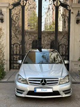 بنز‏، کلاس C‏، C200‏