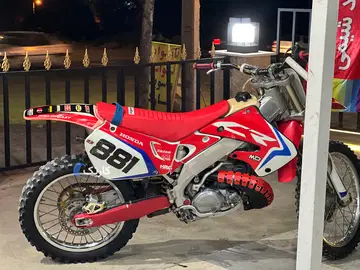 هوندا‏، CR 250‏