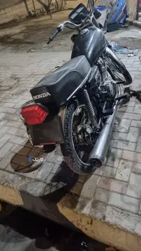 هوندا‏، CD 200‏