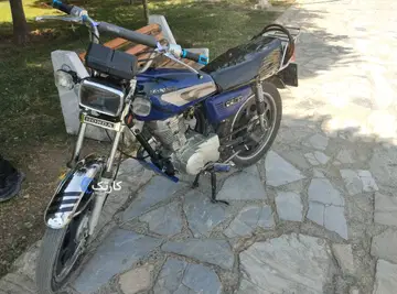 هندا ۱۲۵ مدل ۱۳۸۳ مزایده با برگه فروشگاهی - تصویر 1