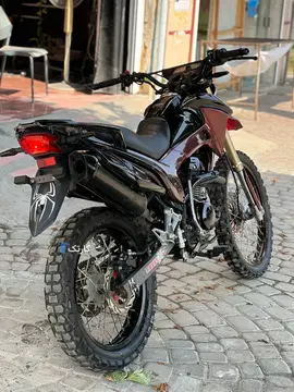 جهان همتا‏، فلات CRF200‏ - تصویر 5