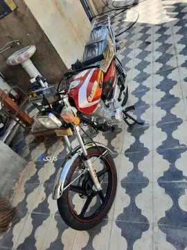 هوندا‏، CB 15۰ - تصویر 2