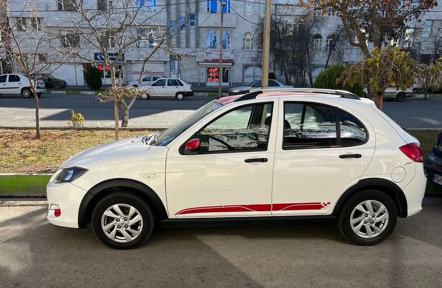 لیست قیمت خودروهای پرفروش داخلی و وارداتی پنجشنبه ۴ دی ۱۴۰۴