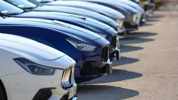 کاهش تعرفه واردات برخی خودروها در لایحه بودجه ۱۴۰۵ 