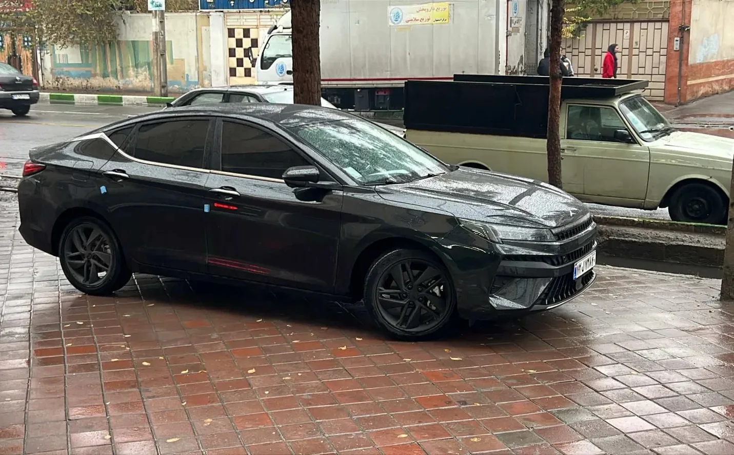 لیست قیمت خودروهای پرفروش داخلی و وارداتی دوشنبه ۸ دی ۱۴۰۴