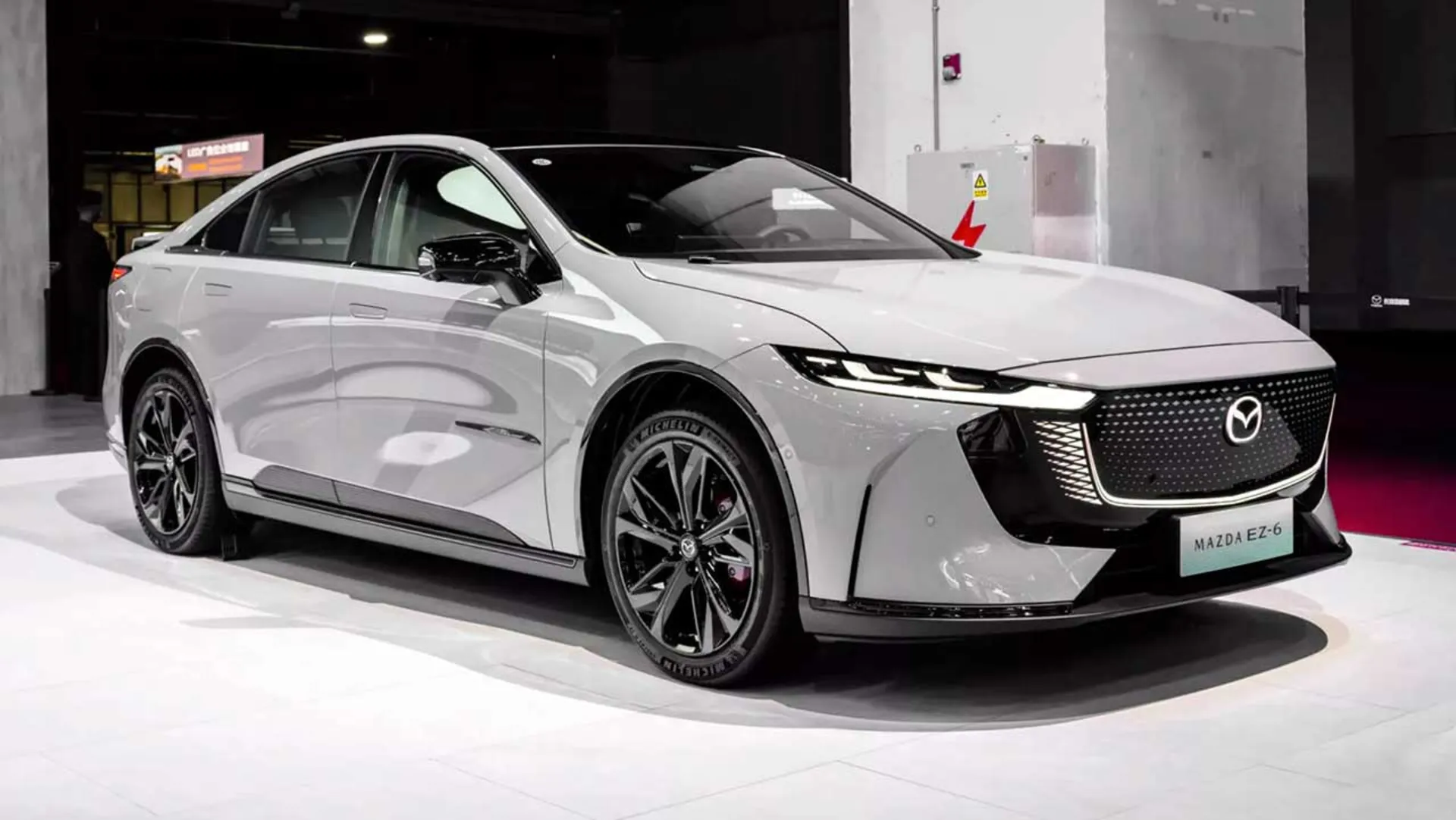 قیمت جدید مزدا EZ-۶ توسط آفتاب خودرو اعلام شد